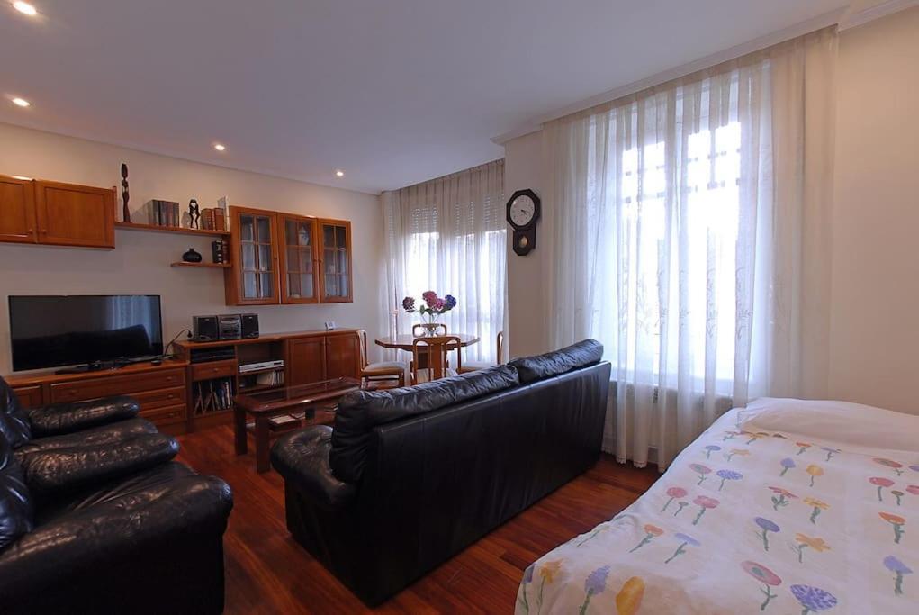 Apartamento En Casa Con Jardin + Garaje. E-Bi-201 Apartment Bilbao Luaran gambar