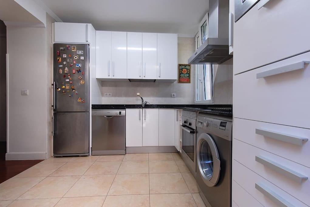 Apartamento En Casa Con Jardin + Garaje. E-Bi-201 Apartment Bilbao Luaran gambar